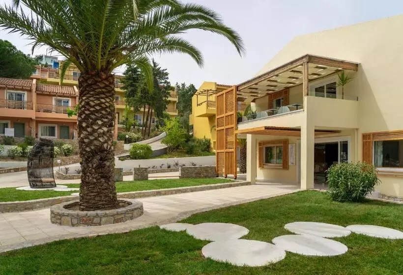 Zoe Hotel, Trypiti Beach Resort & Hive Water Park