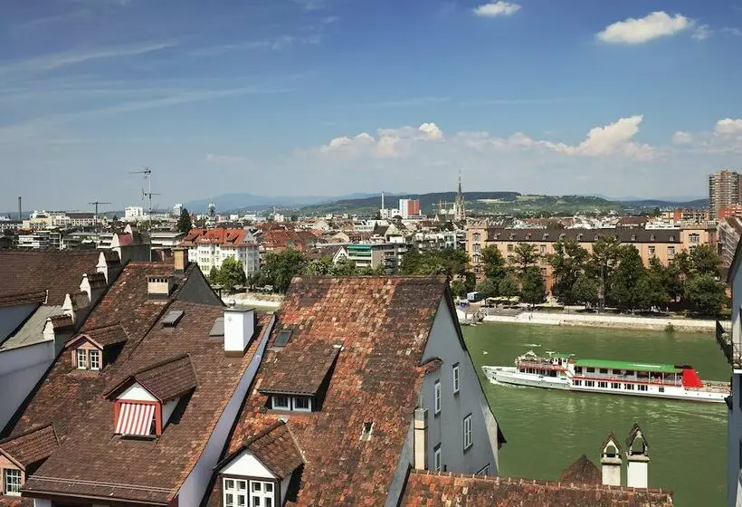 בית מלון כפרי D   Design