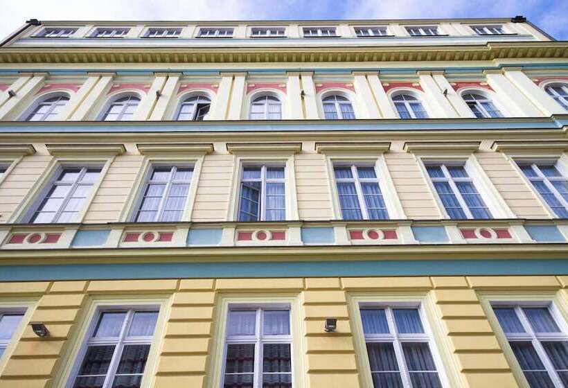 בית מלון כפרי Dikul Market Square Wroclaw