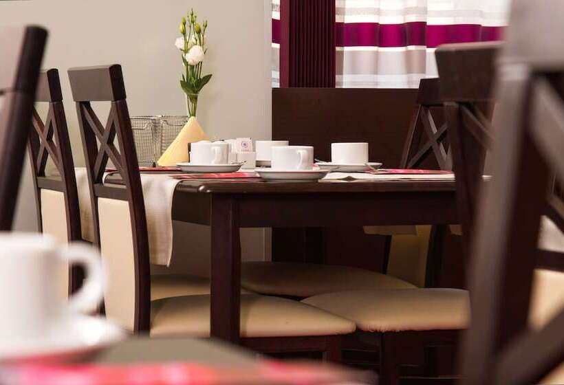 בית מלון כפרי Dikul Market Square Wroclaw