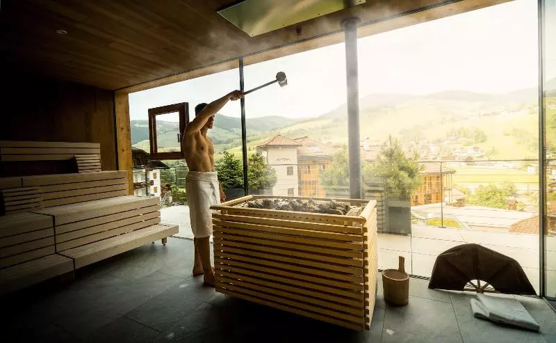 בית מלון כפרי Excelsior Dolomites Life Resort