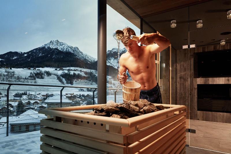 בית מלון כפרי Excelsior Dolomites Life Resort