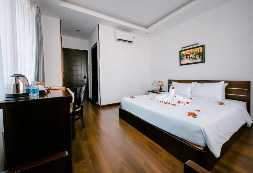 هتل Happy Light Central Nha Trang