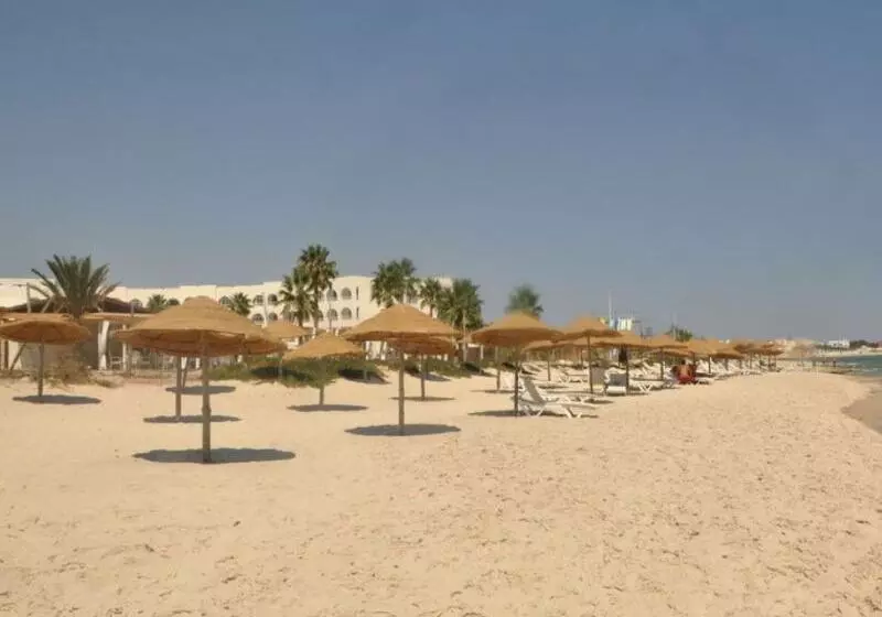 Hotel Khayam Garden Beach Resort & Spa