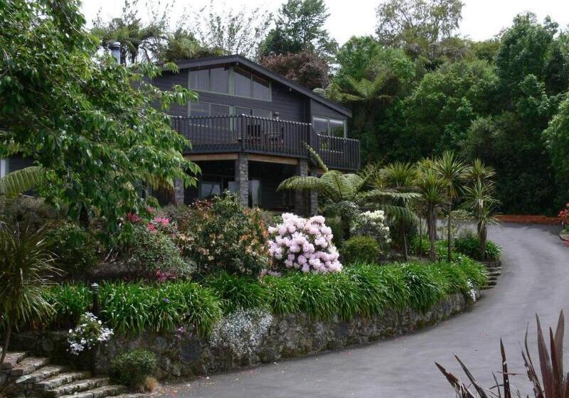 בית מלון כפרי Koura Lodge