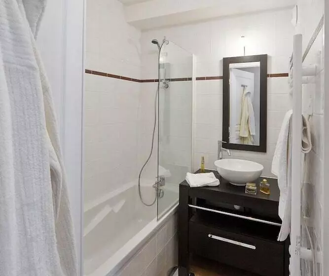 酒店 La Combe D Or