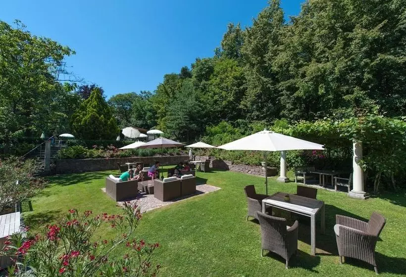 Отель Lambrechtshof