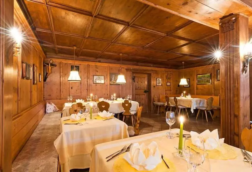 Отель Lambrechtshof