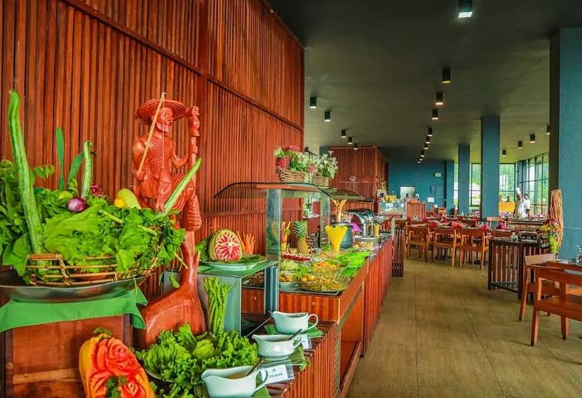 Hotel Oak Ray Tea Bush