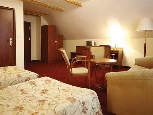 Hotell Pensjonat M.f