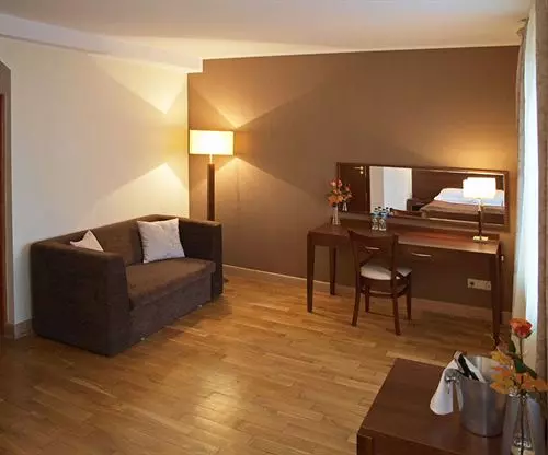 Hotell Pensjonat M.f