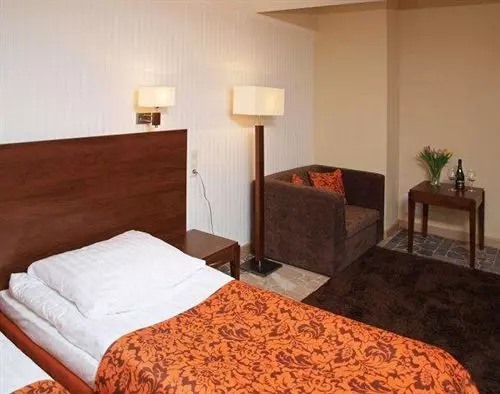 Hotell Pensjonat M.f