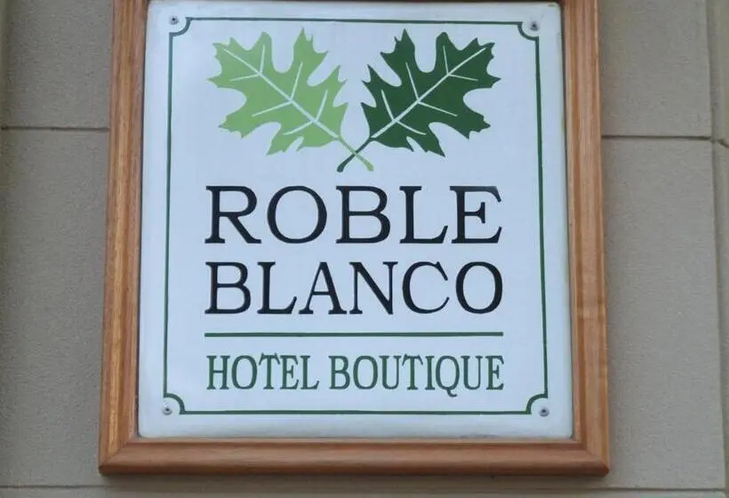 Hotelli Roble Blanco