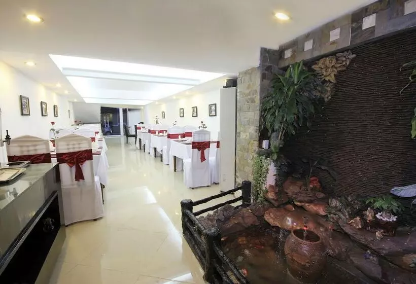 هتل روستایی Hanoi Crystal