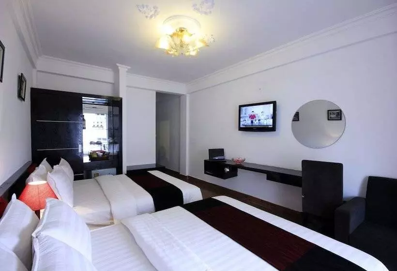 هتل روستایی Hanoi Crystal