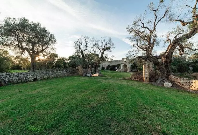 ホテル Masseria Borgo San Marco