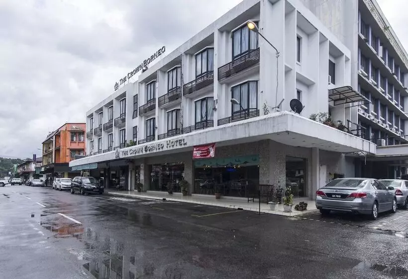 בית מלון כפרי The Crown Borneo