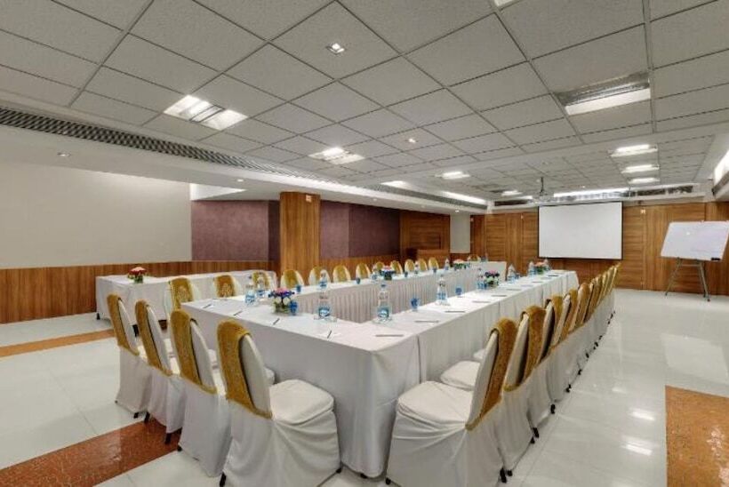 Hotel The Fern Residency Mumbai