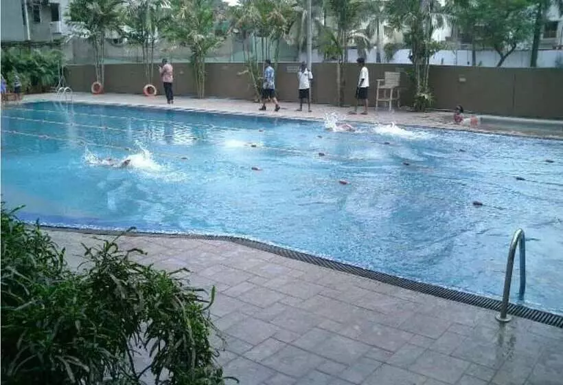 Отель The Fern Residency Mumbai