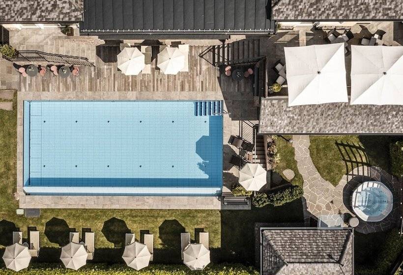 هتل Villa Kastelruth