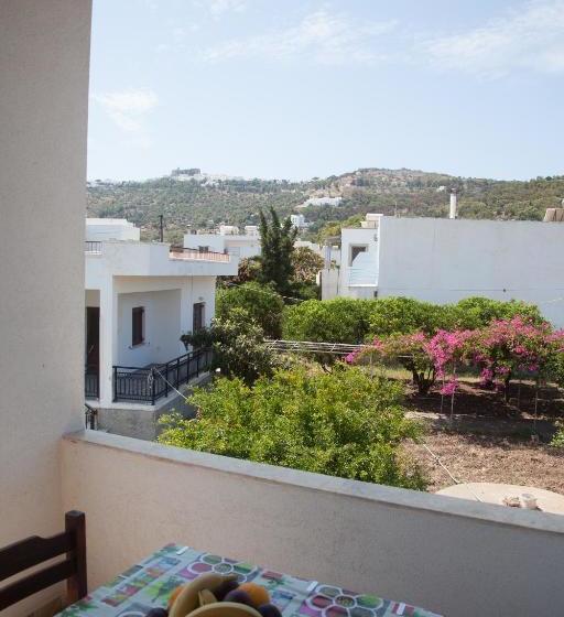 Отель Villa Zacharo