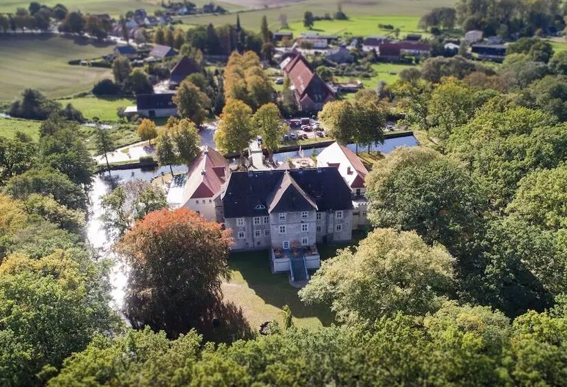 ホテル Wasserschloss Mellenthin