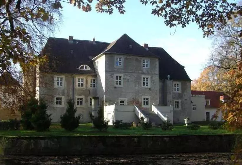 ホテル Wasserschloss Mellenthin