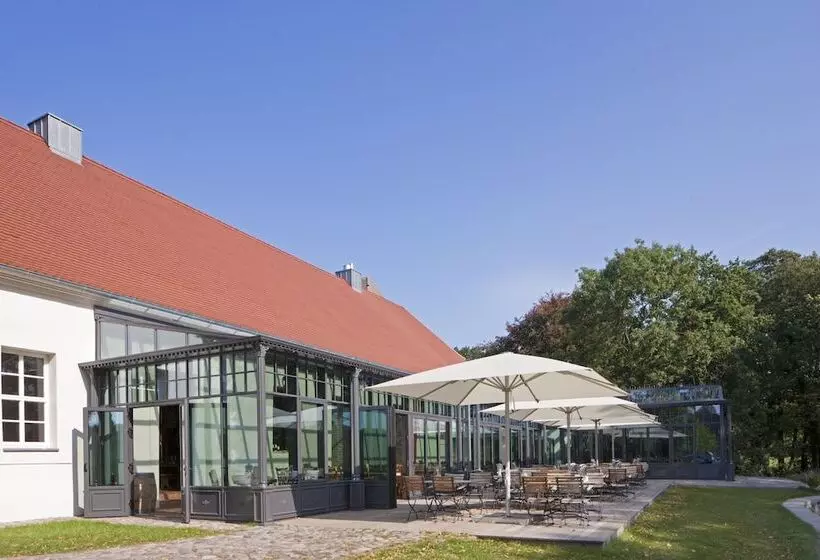 ホテル Wasserschloss Mellenthin