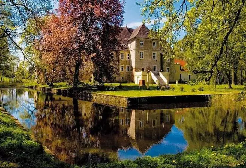 ホテル Wasserschloss Mellenthin