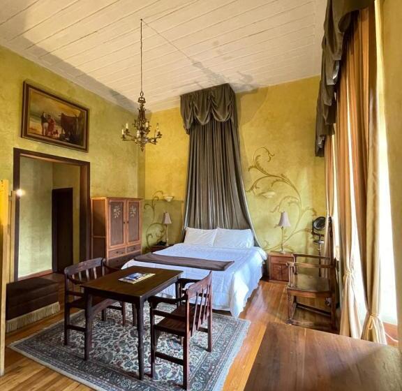 Nass Casa Del Aguila