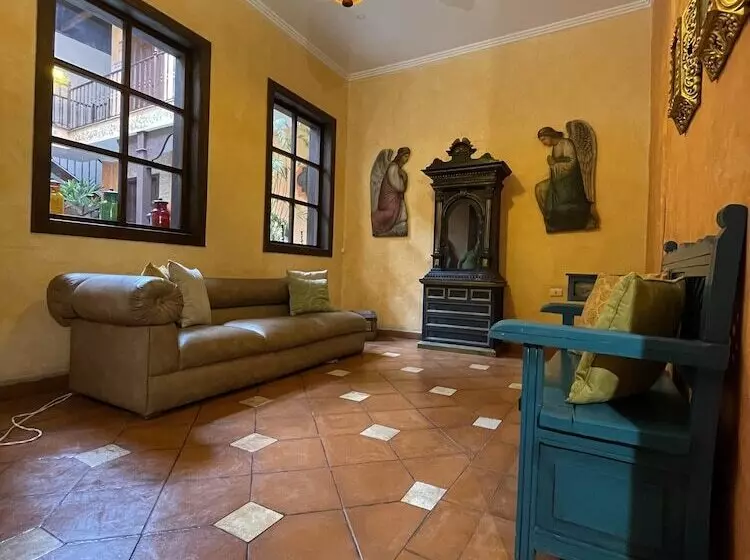 Nass Casa Del Aguila