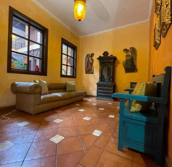 Nass Casa Del Aguila