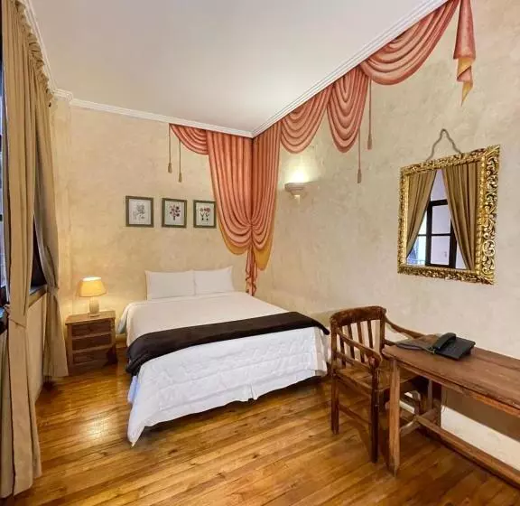 Nass Casa Del Aguila