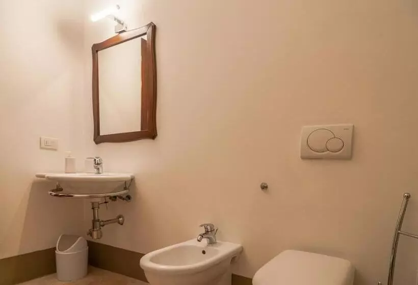 레지던스 Agriturismo Oasi Torre Del Colle