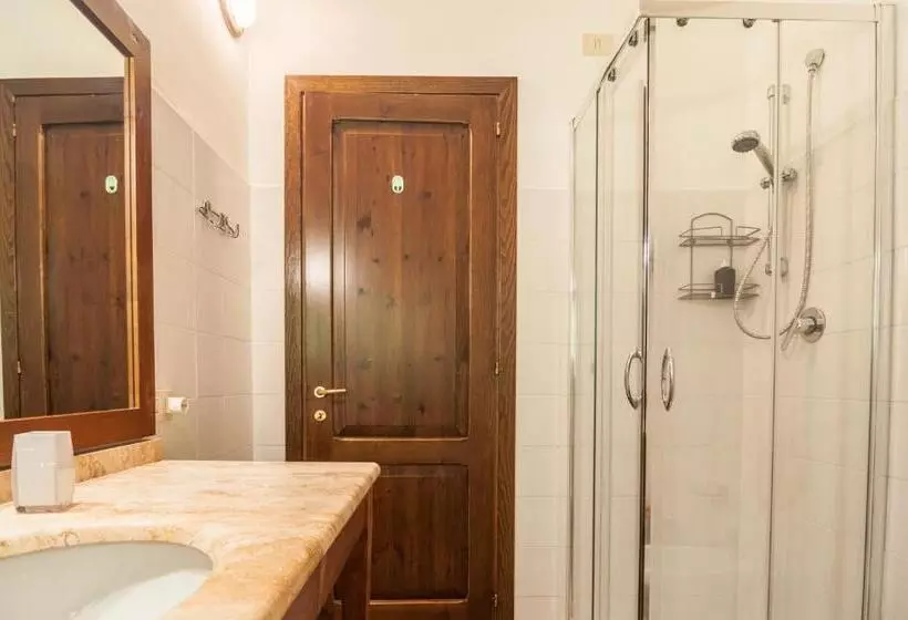 레지던스 Agriturismo Oasi Torre Del Colle