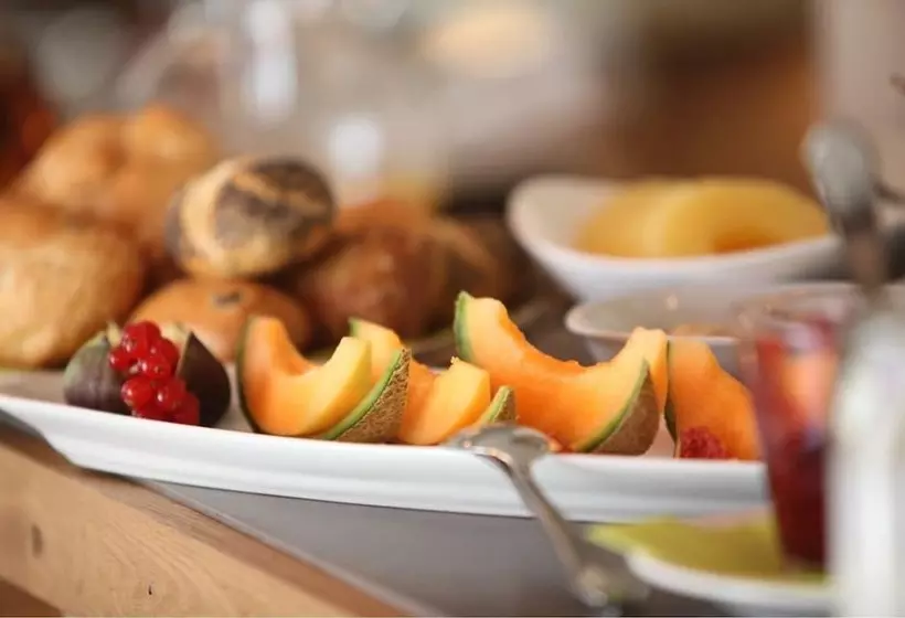 Schieners Hotel & Apfelhof Apartments