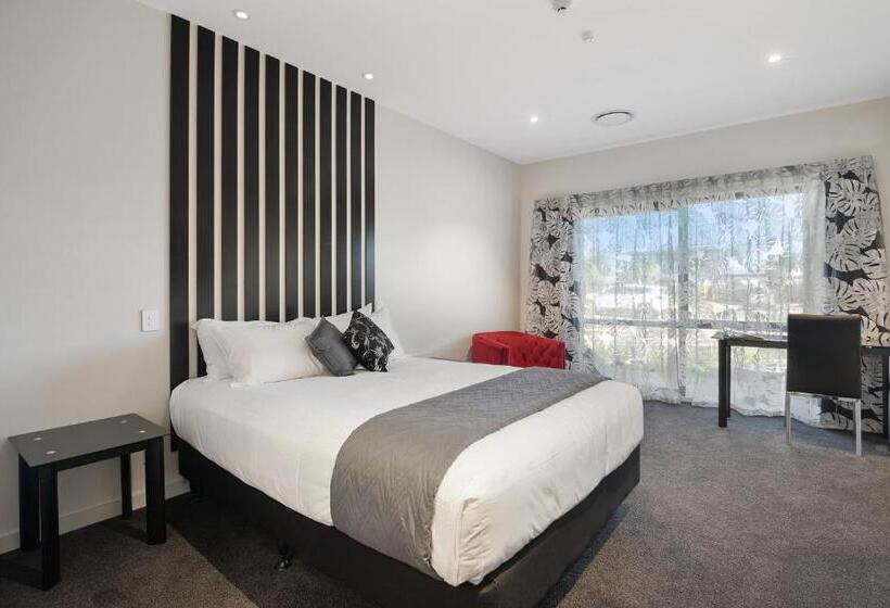 Riverside Hotel Marlborough