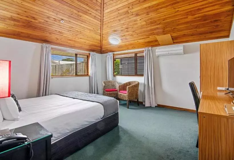 Riverside Hotel Marlborough