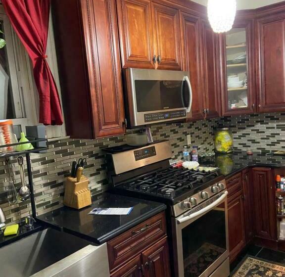 膳宿费 A Lavish Room In Queens