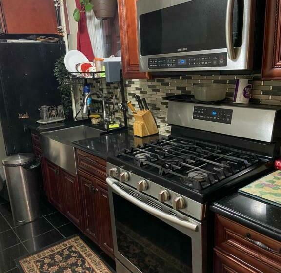 膳宿费 A Lavish Room In Queens