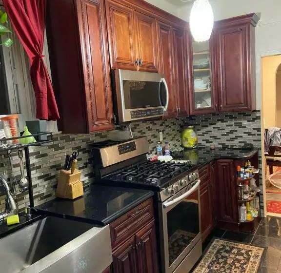 پانسیون A Lavish Room In Queens
