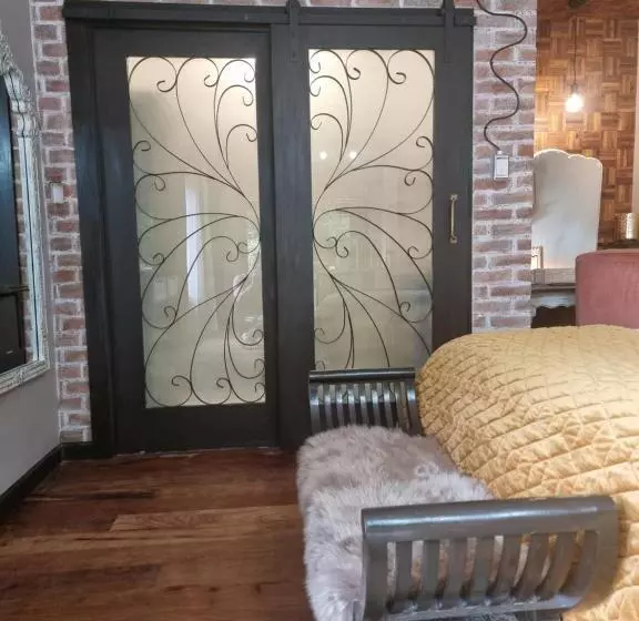 Majatalo La Casa Nostra Villa Rose Garden Carmella