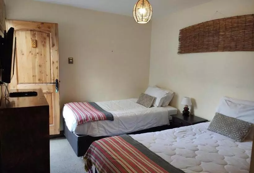 هاستل Hostal Geosol