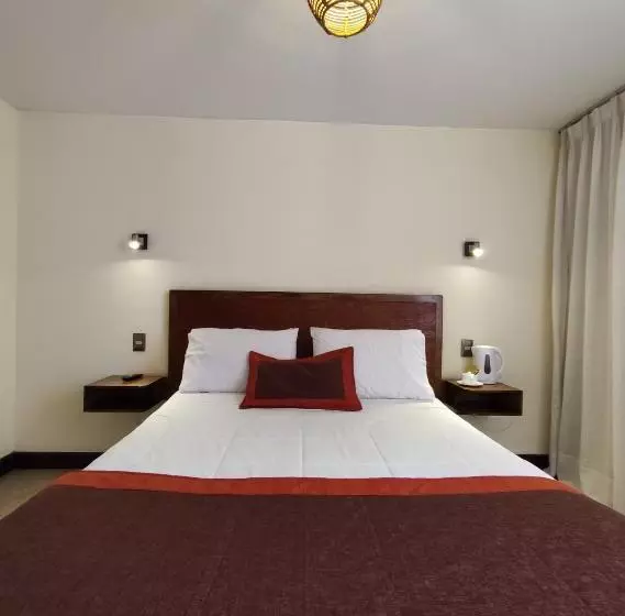 هاستل Hostal Geosol