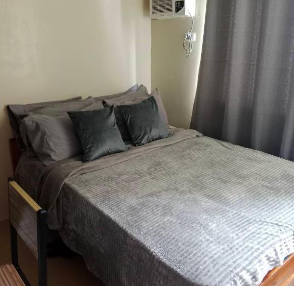 Avida Atria T2 C Short Walk Mall,esplanade,wifi,netflix,kitchen,pool