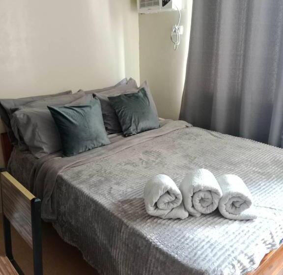 Avida Atria T2 C Short Walk Mall,esplanade,wifi,netflix,kitchen,pool