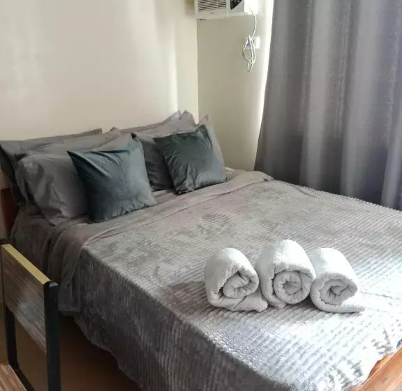 Avida Atria T2 C Short Walk Mall,esplanade,wifi,netflix,kitchen,pool
