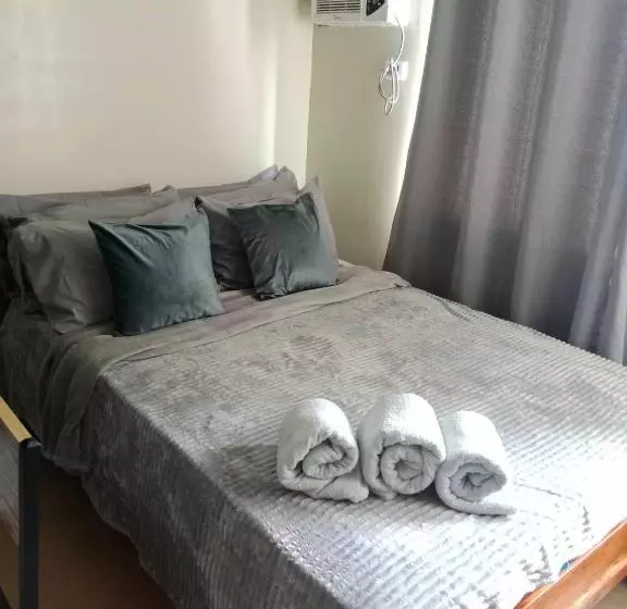 Avida Atria T2 C Short Walk Mall,esplanade,wifi,netflix,kitchen,pool