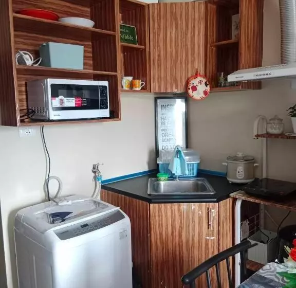 Avida Atria T2 C Short Walk Mall,esplanade,wifi,netflix,kitchen,pool