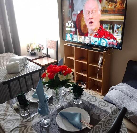 Avida Atria T2 C Short Walk Mall,esplanade,wifi,netflix,kitchen,pool